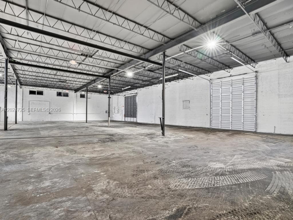 2955 NW 75th St, Miami FL 33147 — 17