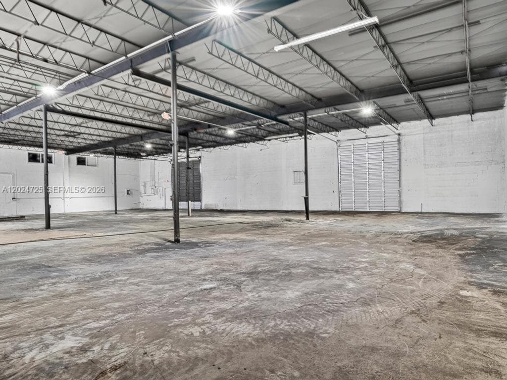 2955 NW 75th St, Miami FL 33147 — 16