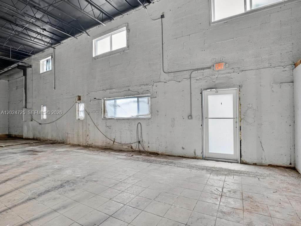 2955 NW 75th St, Miami FL 33147 — 10