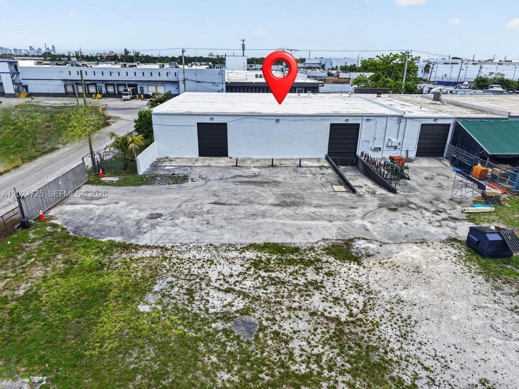 2955 NW 75th St, Miami FL 33147 — 31