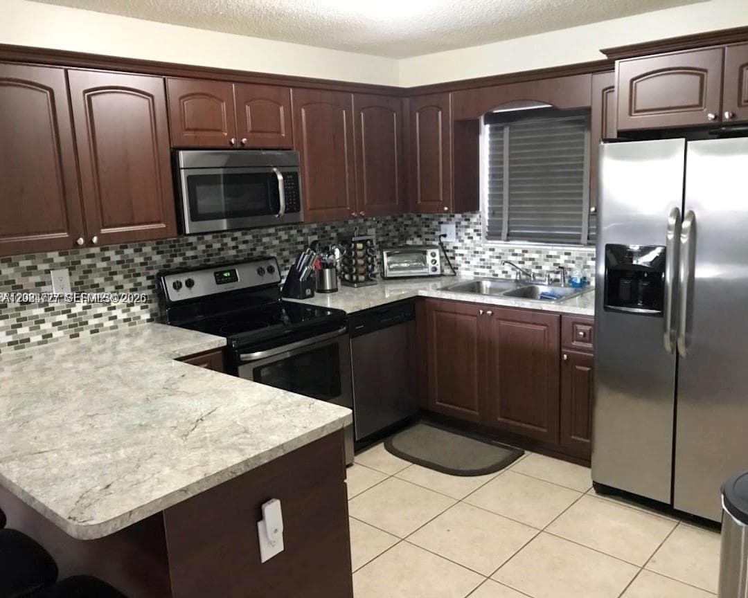 15302 SW 180th Ter, Miami FL 33187 — 4