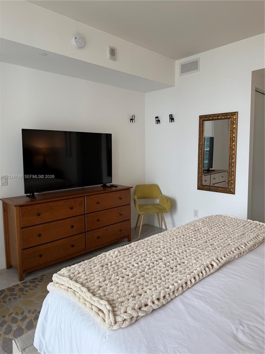 1300 Brickell Bay Dr # 1007, Miami FL 33131 — 20