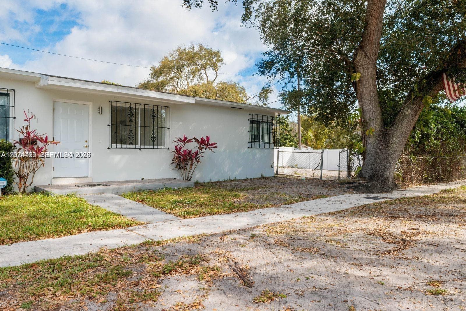 1301 NE 153rd St # 1301, North Miami Beach FL 33162 — 1
