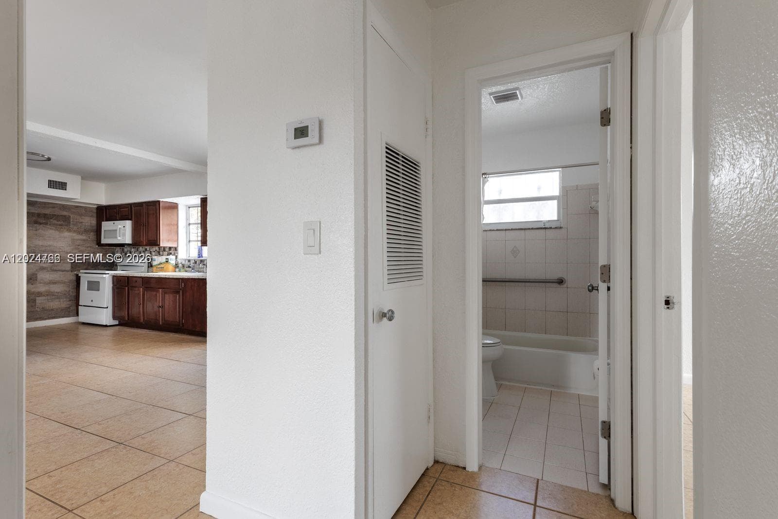 1301 NE 153rd St # 1301, North Miami Beach FL 33162 — 14