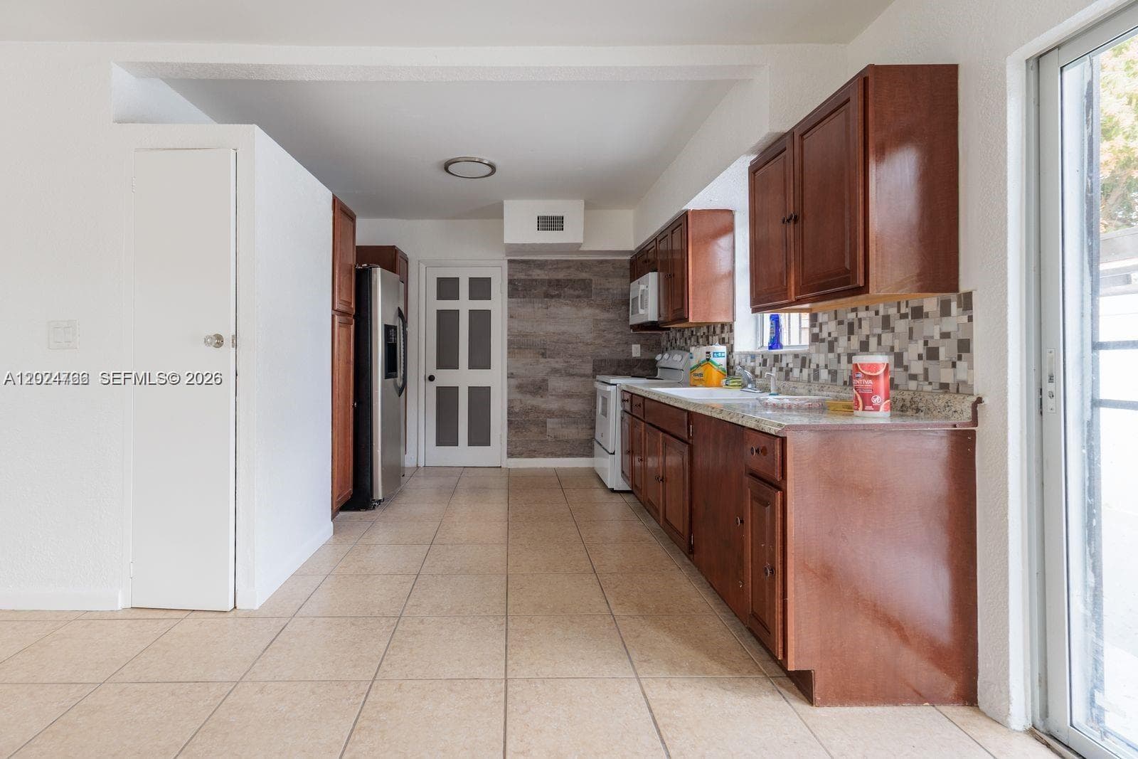 1301 NE 153rd St # 1301, North Miami Beach FL 33162 — 4