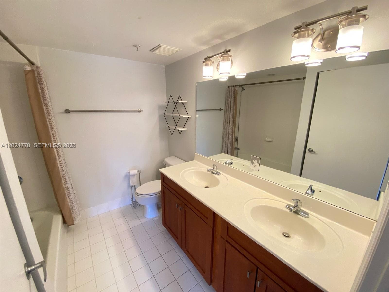 36 NW 6th Ave # 708, Miami FL 33128 — 21