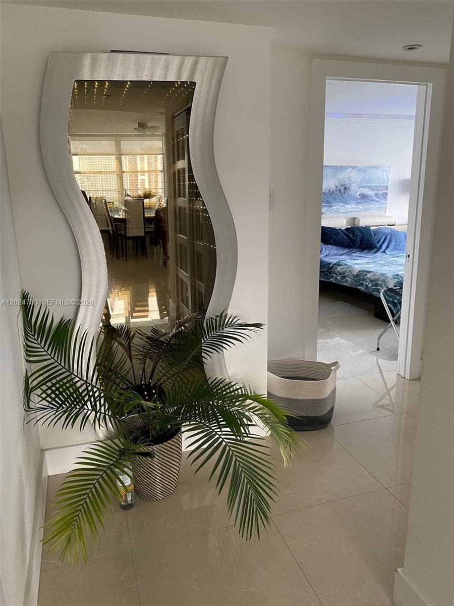 18081 Biscayne Blvd # 1904, Aventura FL 33160 — 13