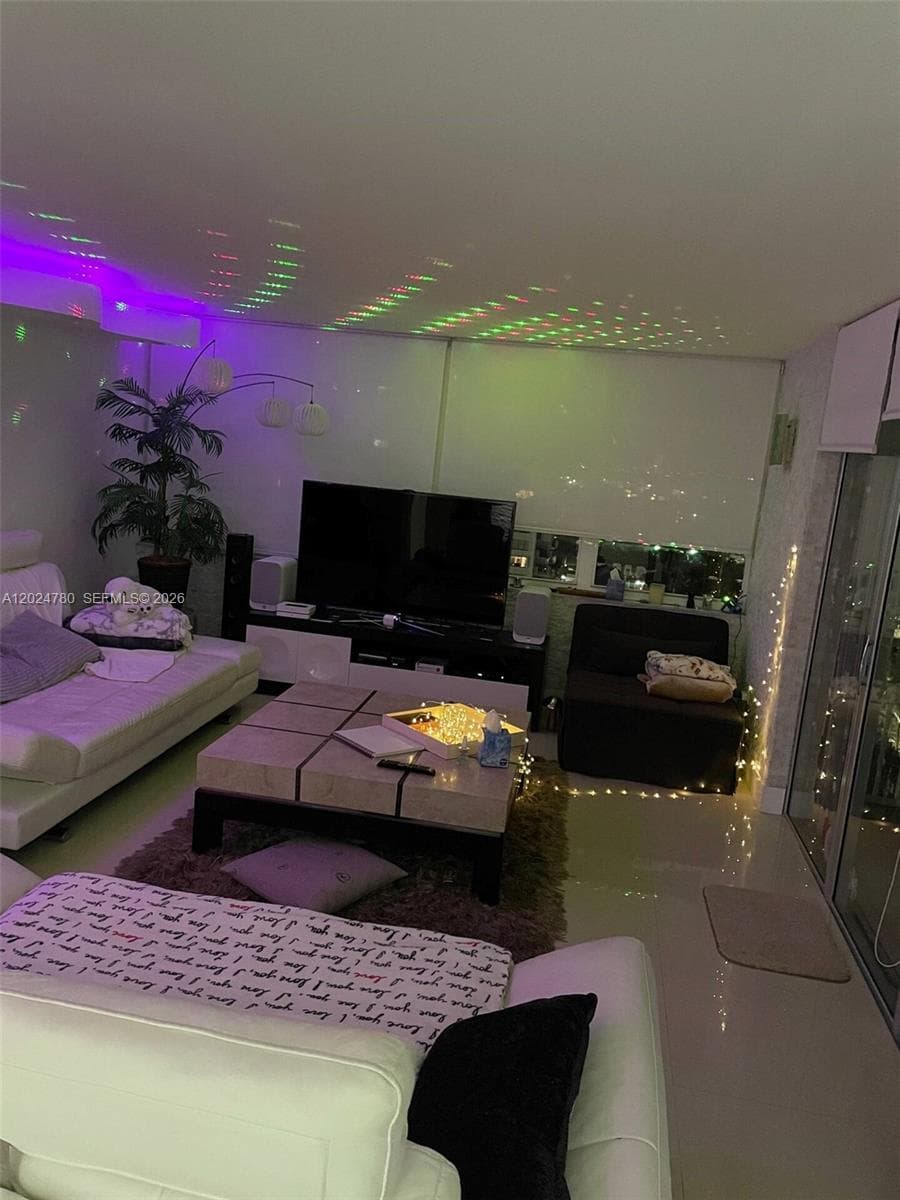 18081 Biscayne Blvd # 1904, Aventura FL 33160 — 7