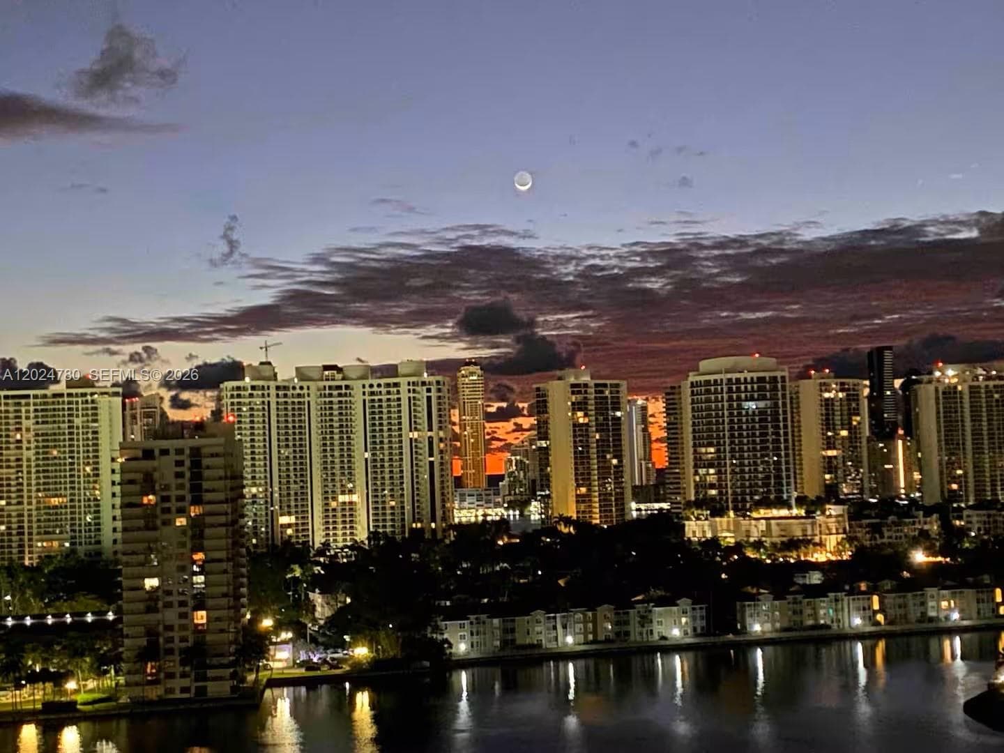 18081 Biscayne Blvd # 1904, Aventura FL 33160 — 33
