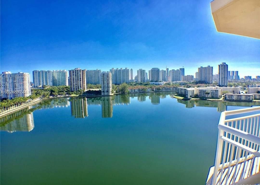 18081 Biscayne Blvd # 1904, Aventura FL 33160 — 4