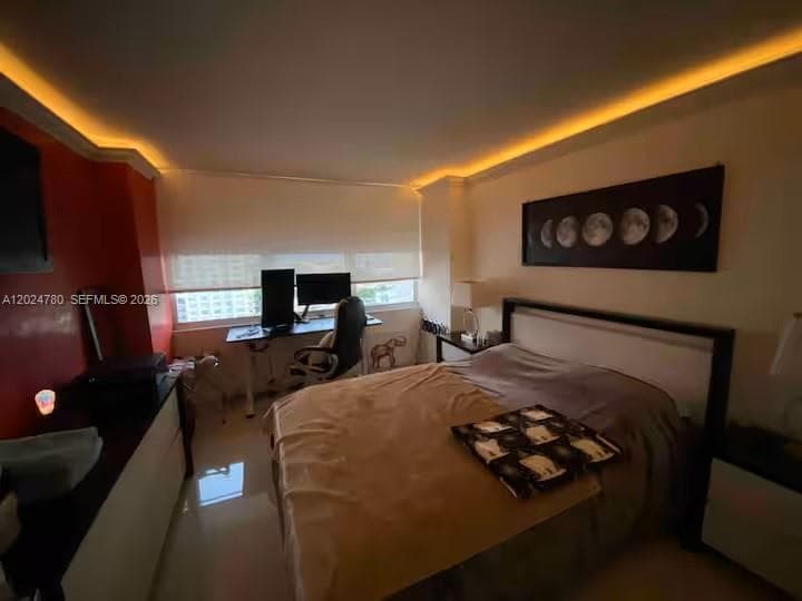18081 Biscayne Blvd # 1904, Aventura FL 33160 — 25