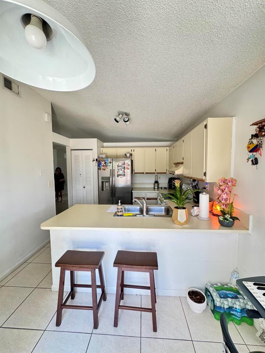 8600 NW 193rd Terrace, Hialeah FL 33015 — 6