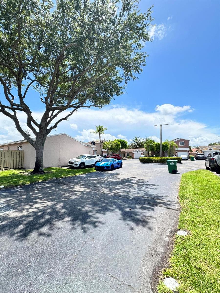 8600 NW 193rd Terrace, Hialeah FL 33015 — 24