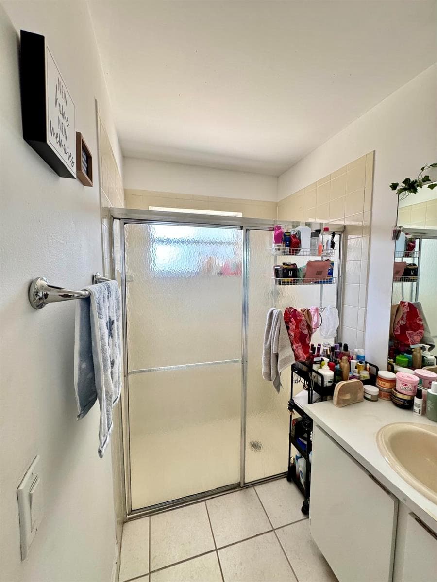 8600 NW 193rd Terrace, Hialeah FL 33015 — 14