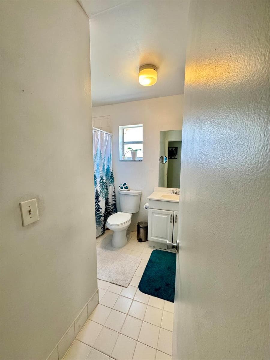 8600 NW 193rd Terrace, Hialeah FL 33015 — 15