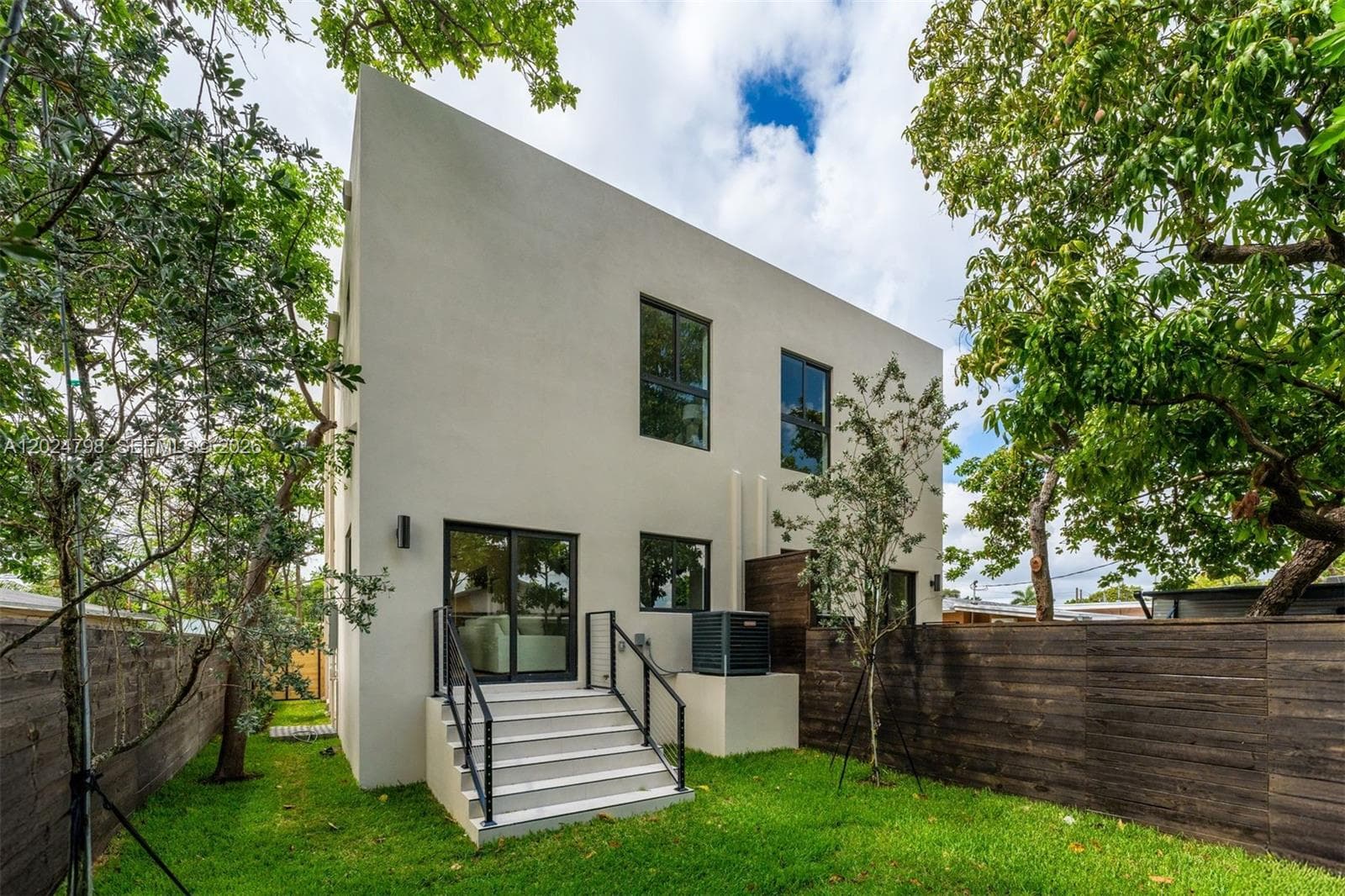 1917 NW 17 ST # A, Miami FL 33125 — 36