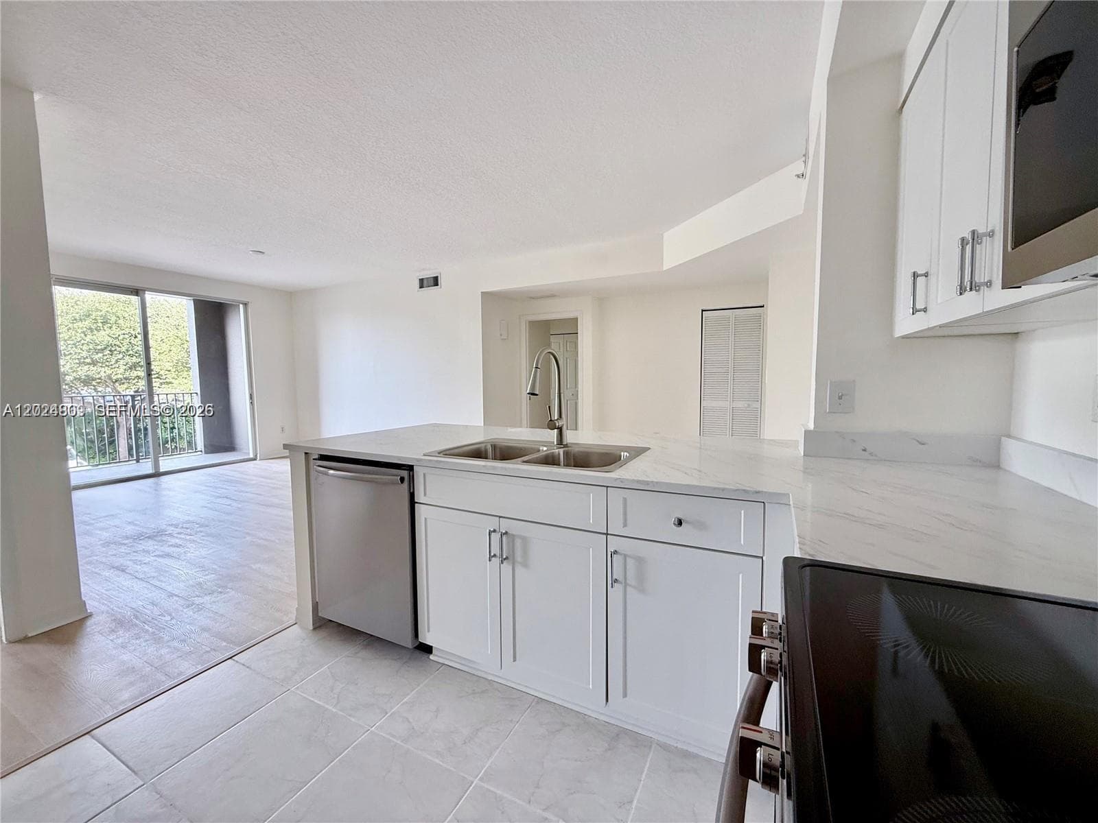 6851 SW 44th St # 207, Miami FL 33155 — 1