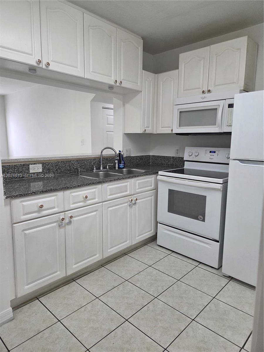 Christy Place Villas &, Miami, FL — 4