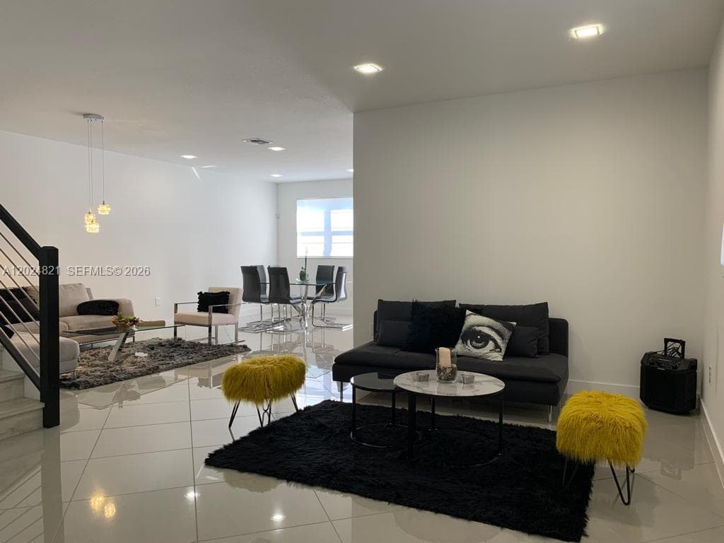 10510 NW 78th Ter # 10510, Doral FL 33178 — 4