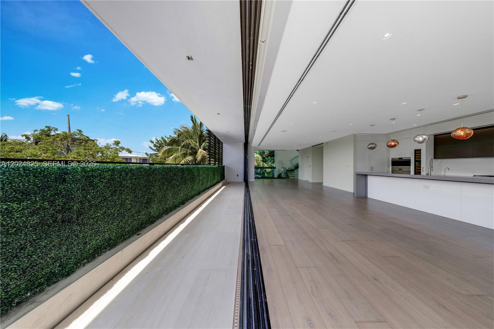 420 N Hibiscus Dr, Miami Beach FL 33139 — 6