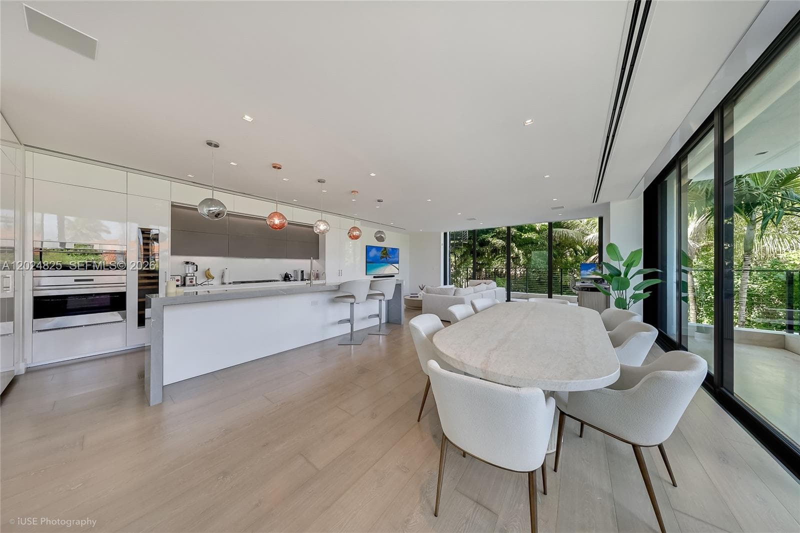 420 N Hibiscus Dr, Miami Beach FL 33139 — 13