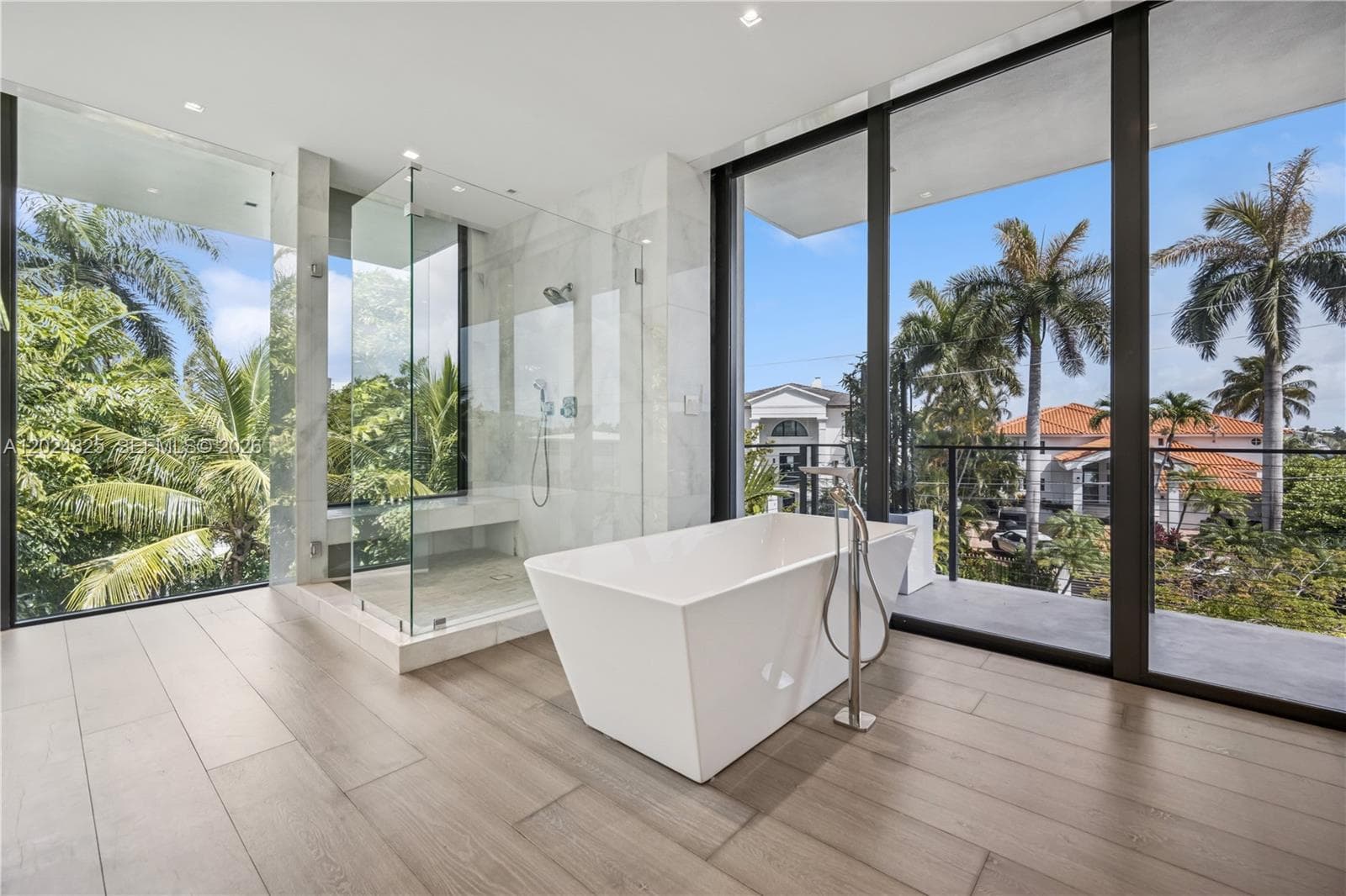 420 N Hibiscus Dr, Miami Beach FL 33139 — 22