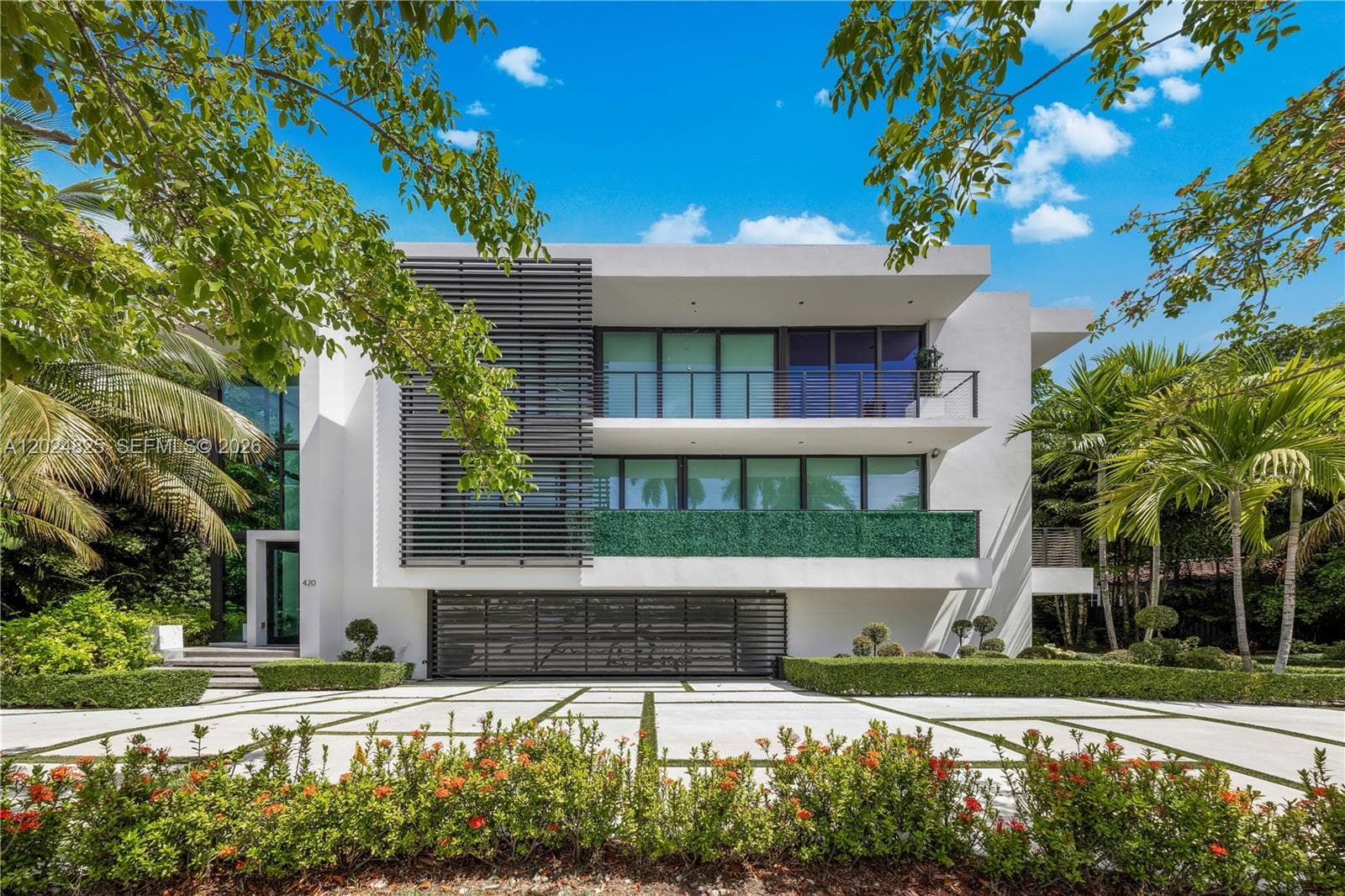 420 N Hibiscus Dr, Miami Beach FL 33139 — 1