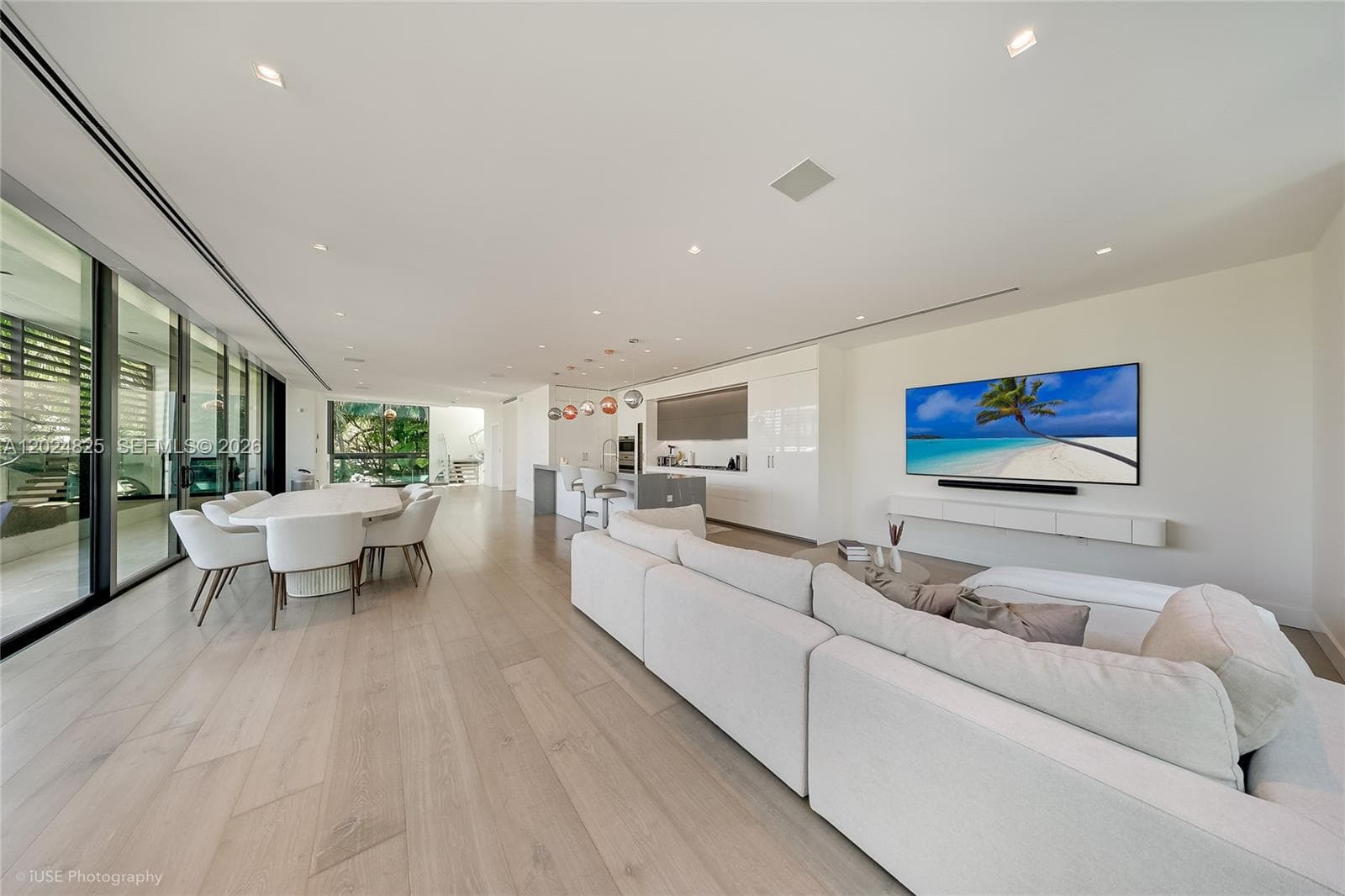 420 N Hibiscus Dr, Miami Beach FL 33139 — 9