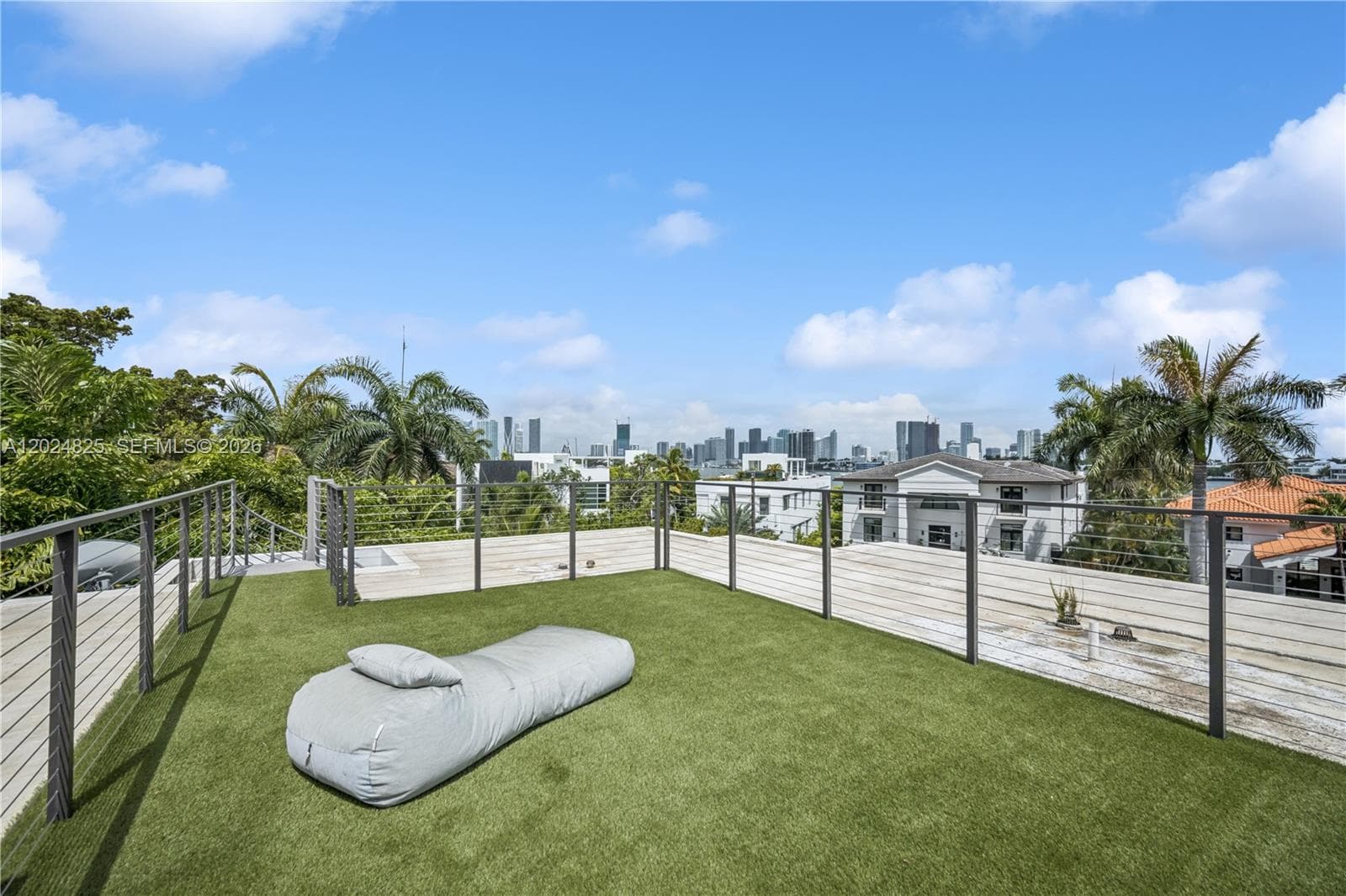 420 N Hibiscus Dr, Miami Beach FL 33139 — 34