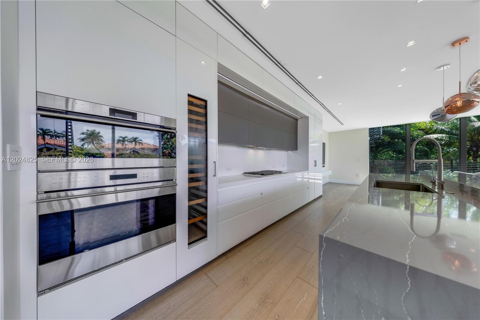 420 N Hibiscus Dr, Miami Beach FL 33139 — 11