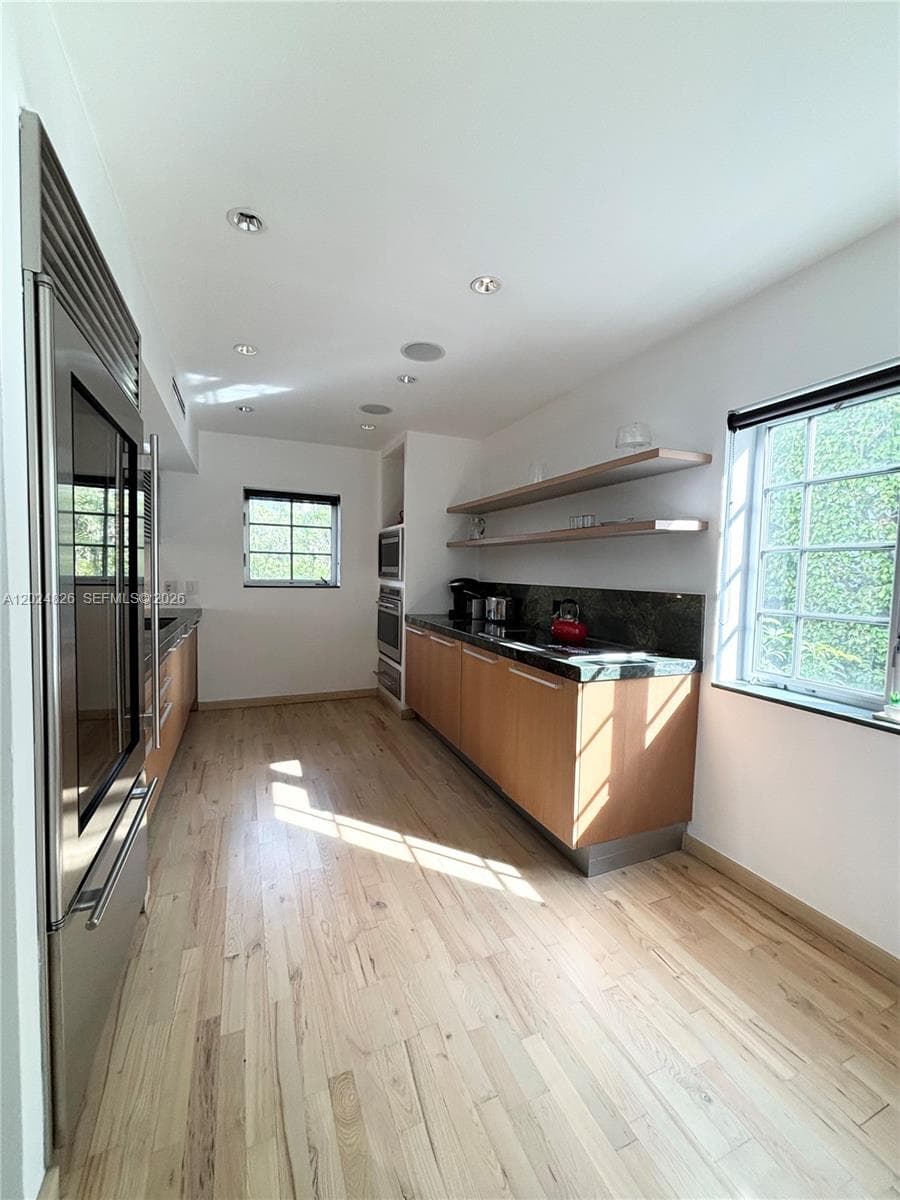 1520 Michigan Ave # 1, Miami Beach FL 33139 — 4