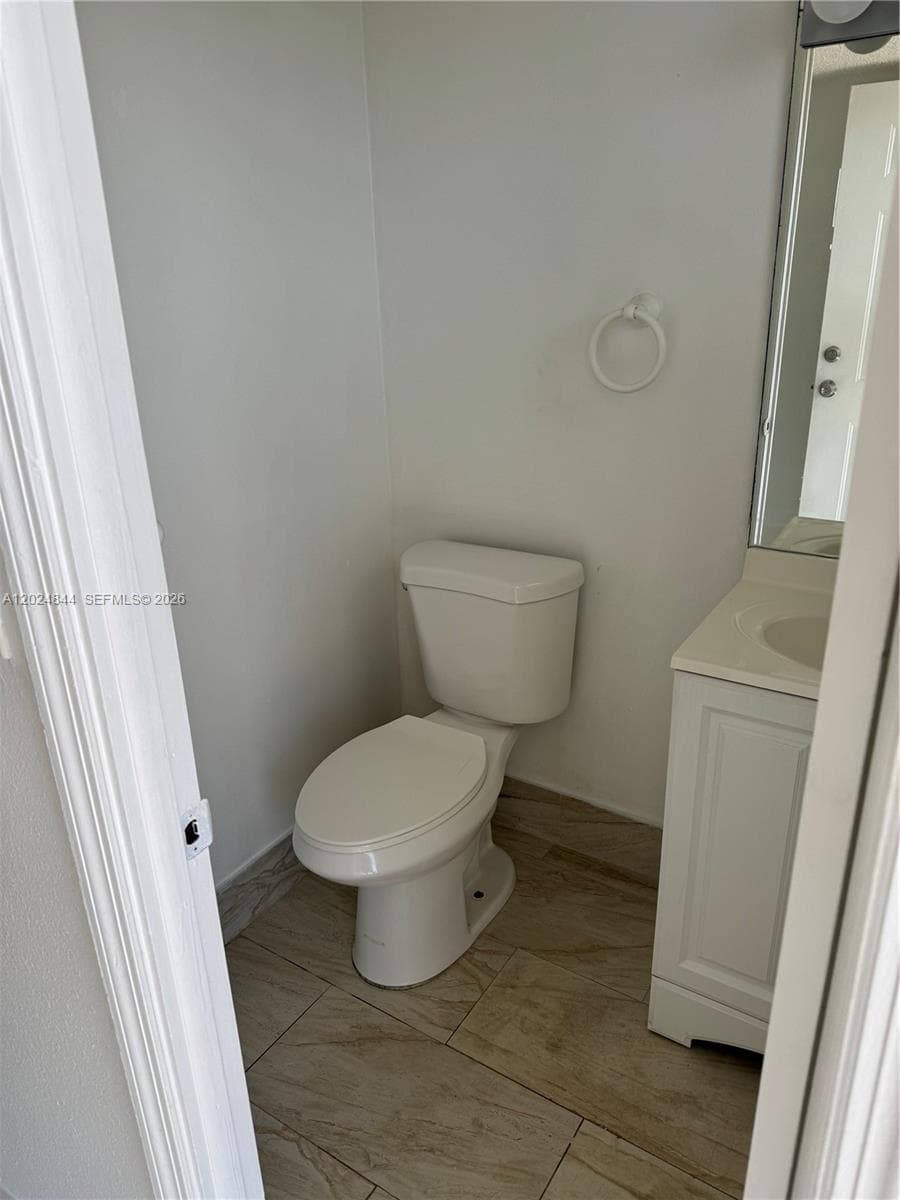 2903 N Miami Beach Blvd # 907, North Miami Beach FL 33160 — 12