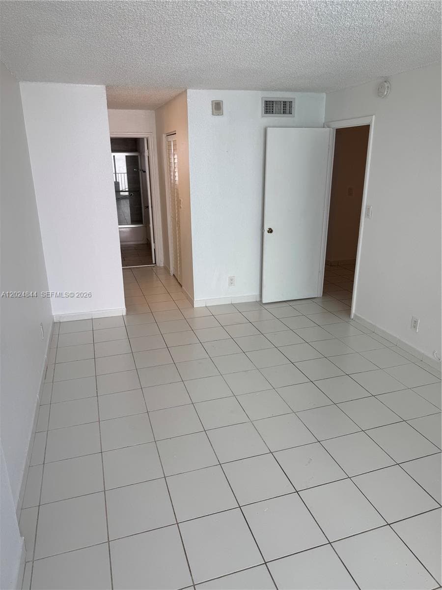 2903 N Miami Beach Blvd # 907, North Miami Beach FL 33160 — 5