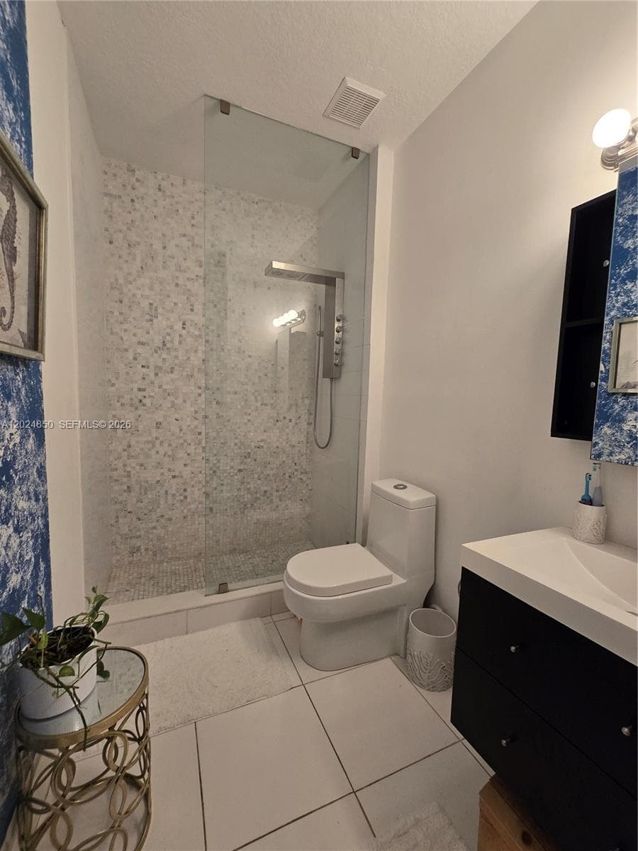1236 NE 32nd Ave, Homestead FL 33033 — 12