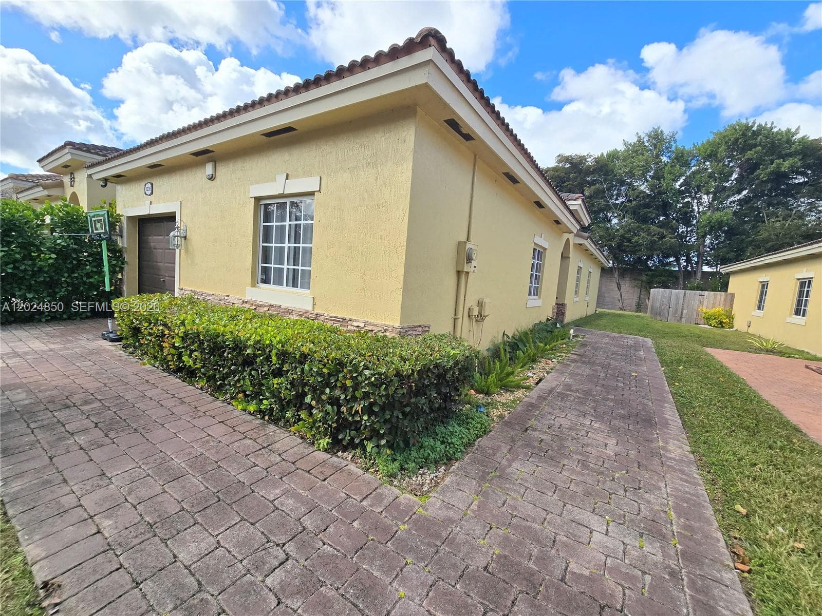 1236 NE 32nd Ave, Homestead FL 33033 — 1