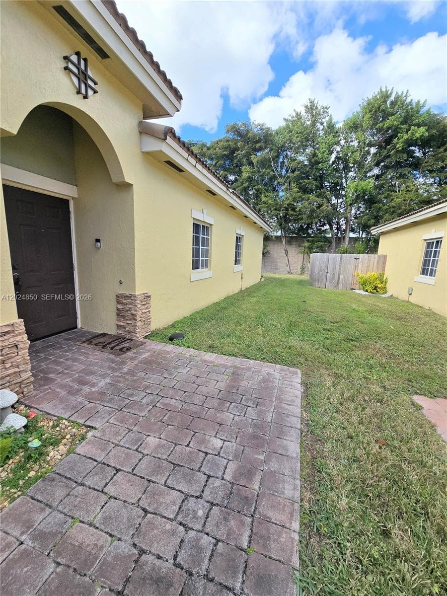 1236 NE 32nd Ave, Homestead FL 33033 — 35