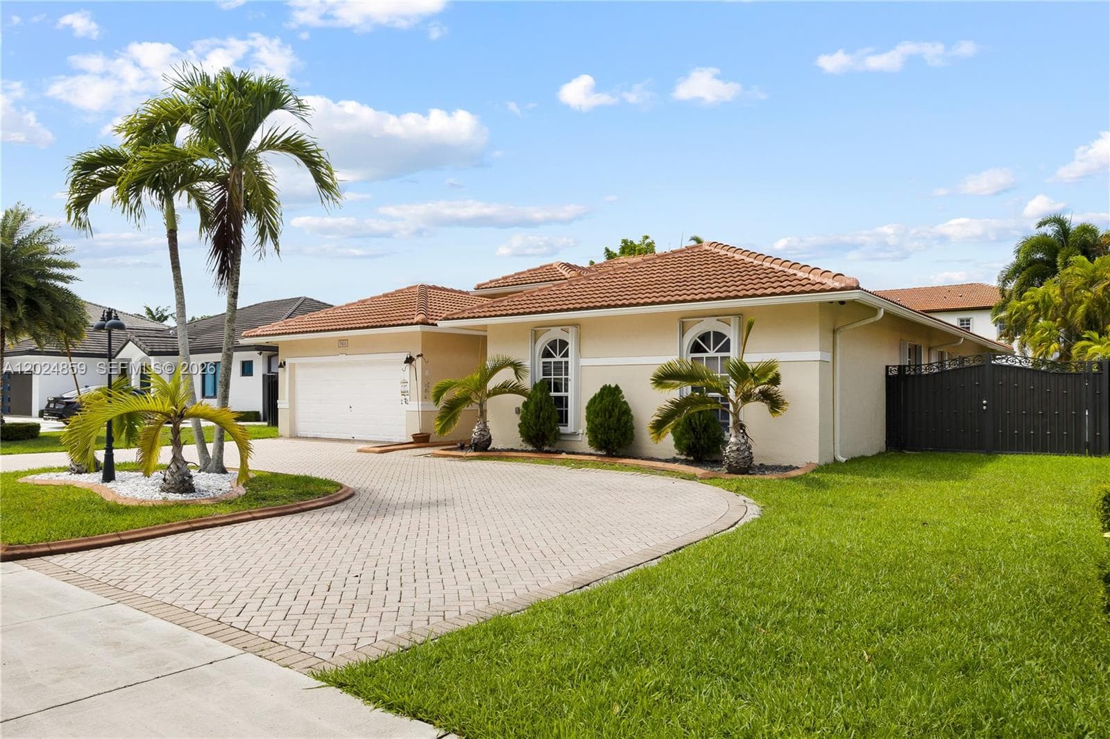 7831 NW 160th Ter, Miami Lakes FL 33016 — 36