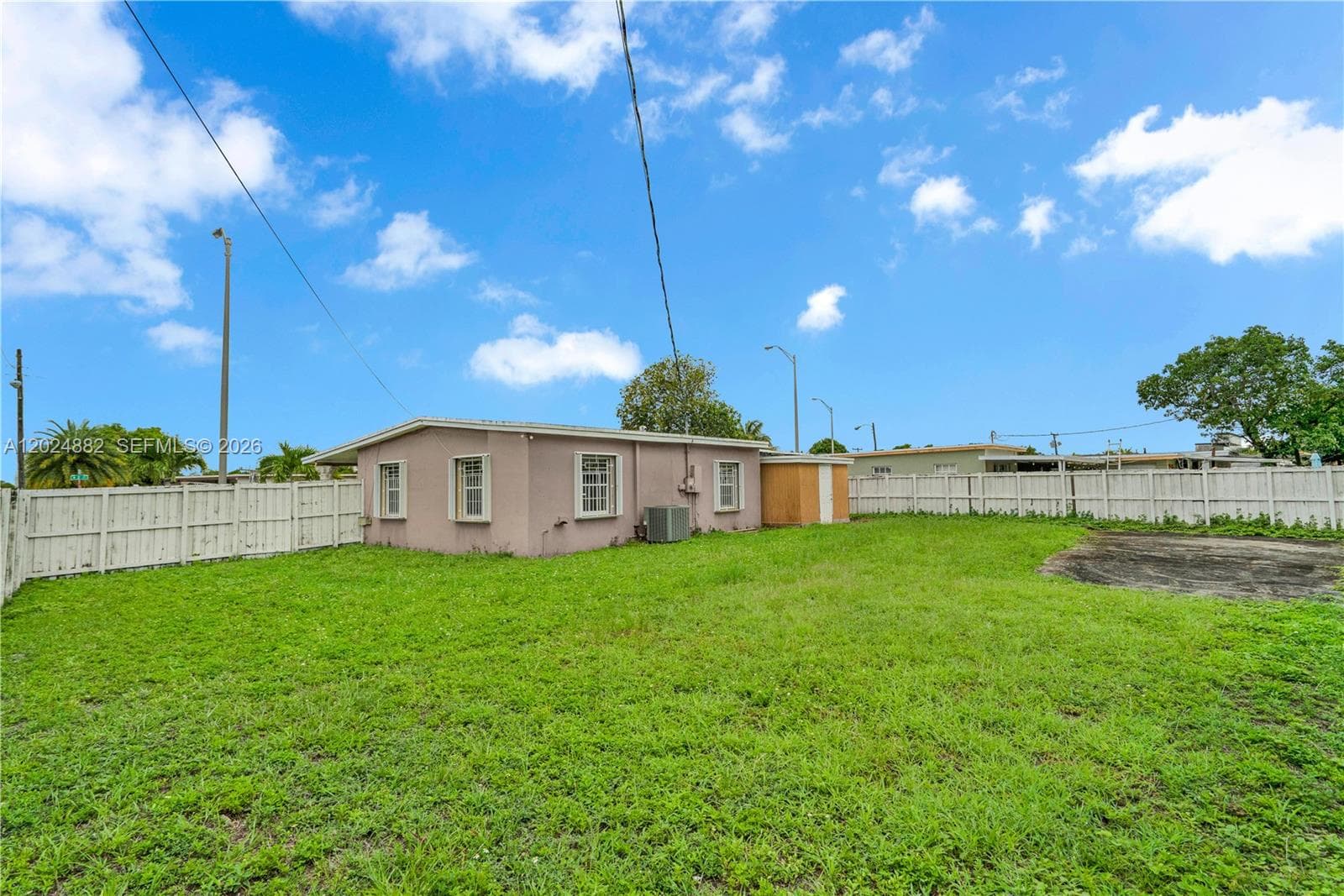 3651 W 2nd Ct, Hialeah FL 33012 — 29