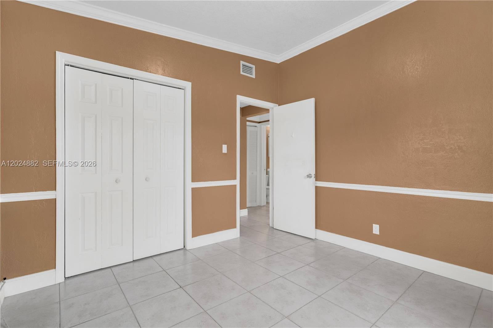 3651 W 2nd Ct, Hialeah FL 33012 — 25