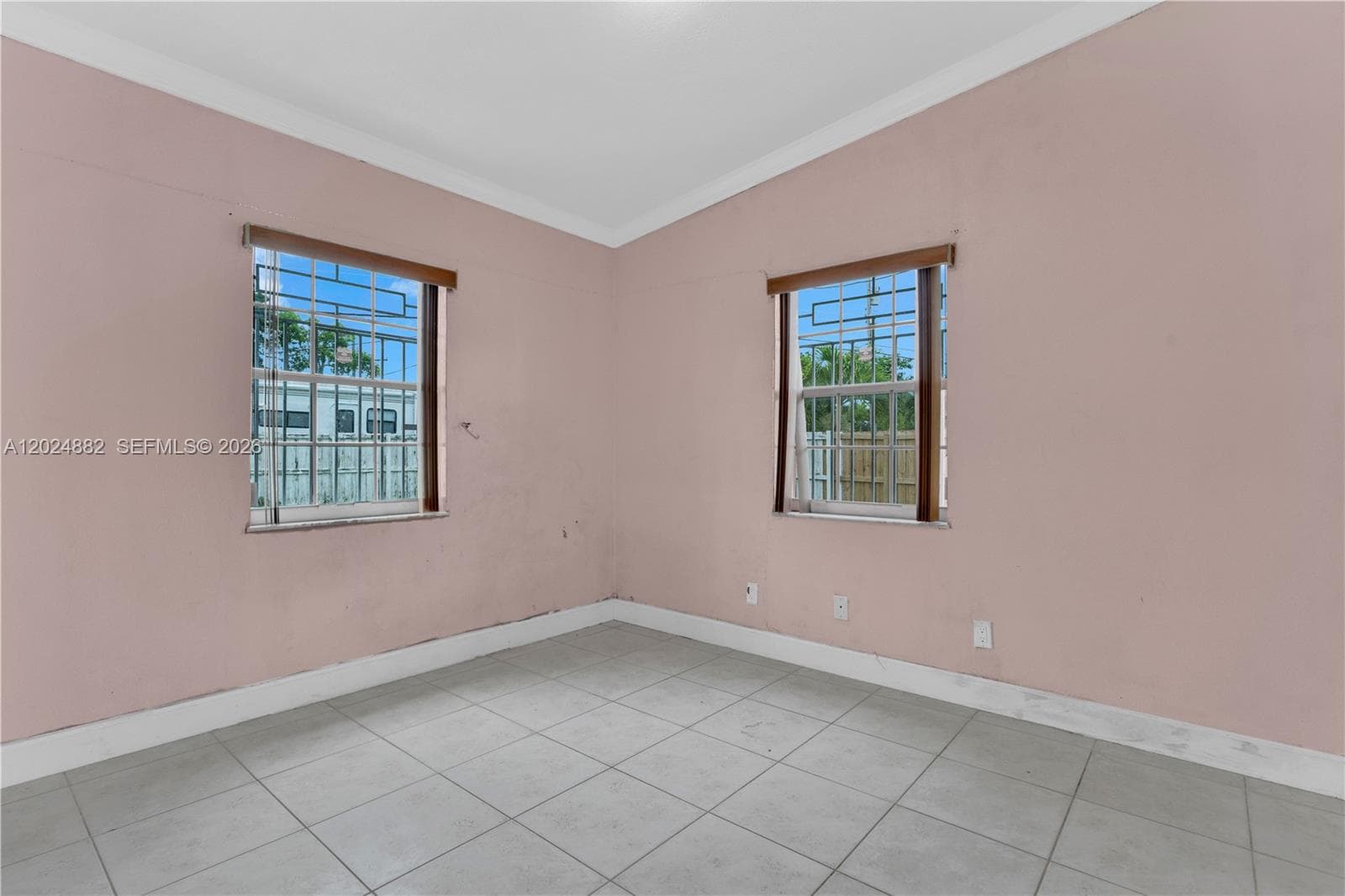 3651 W 2nd Ct, Hialeah FL 33012 — 21