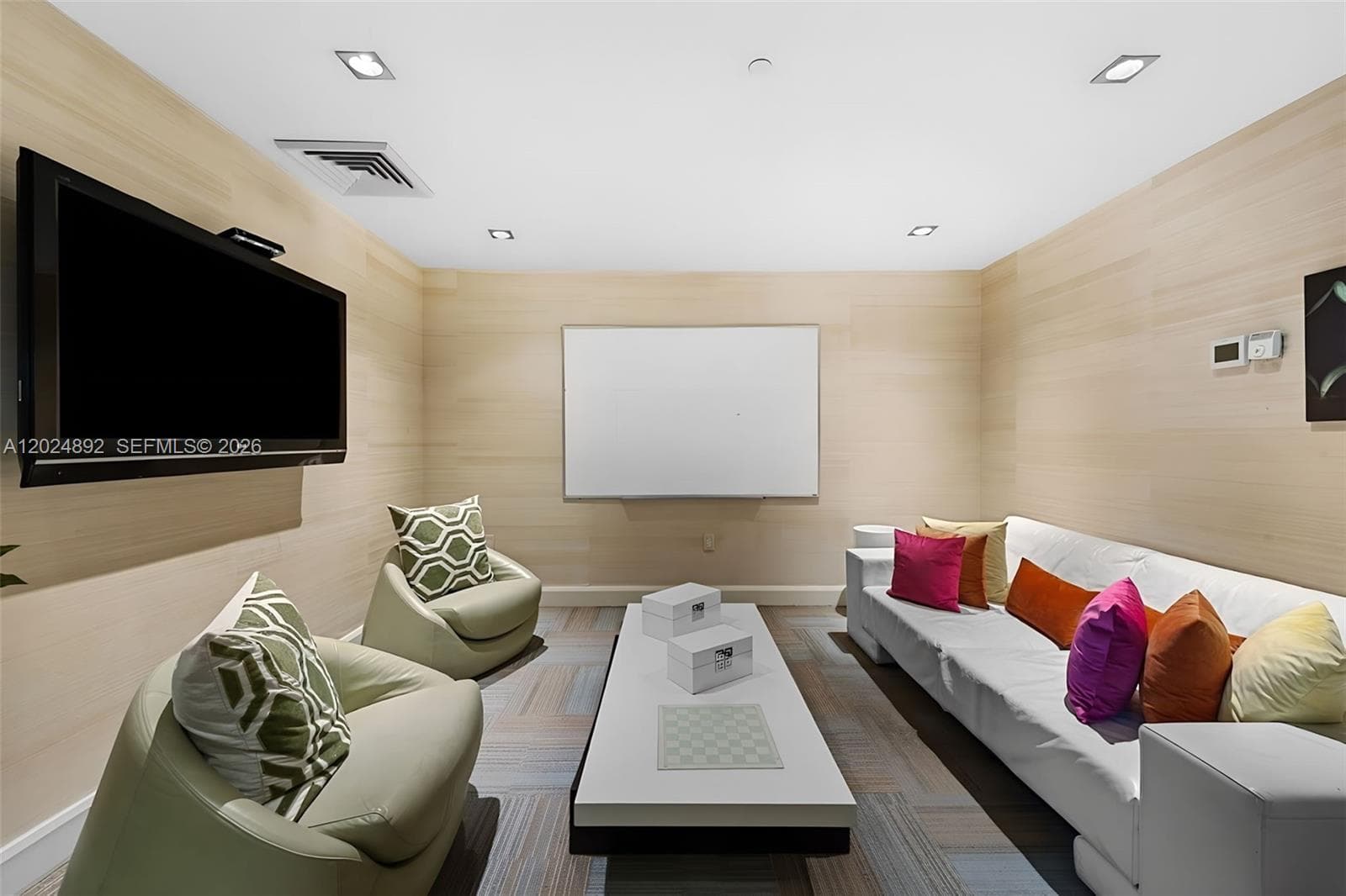 950 Brickell Bay Dr # 4204, Miami FL 33131 — 24