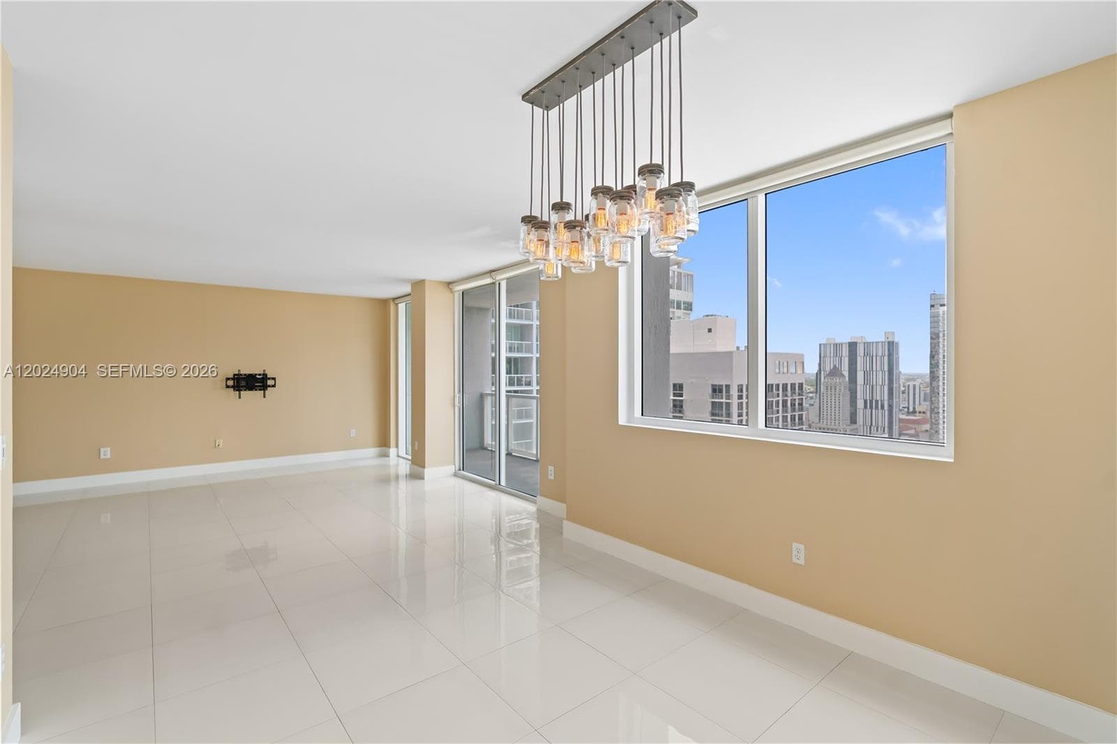 244 Biscayne Blvd # 3108, Miami FL 33132 — 6