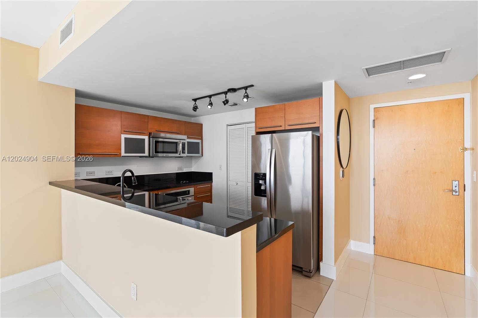 244 Biscayne Blvd # 3108, Miami FL 33132 — 10