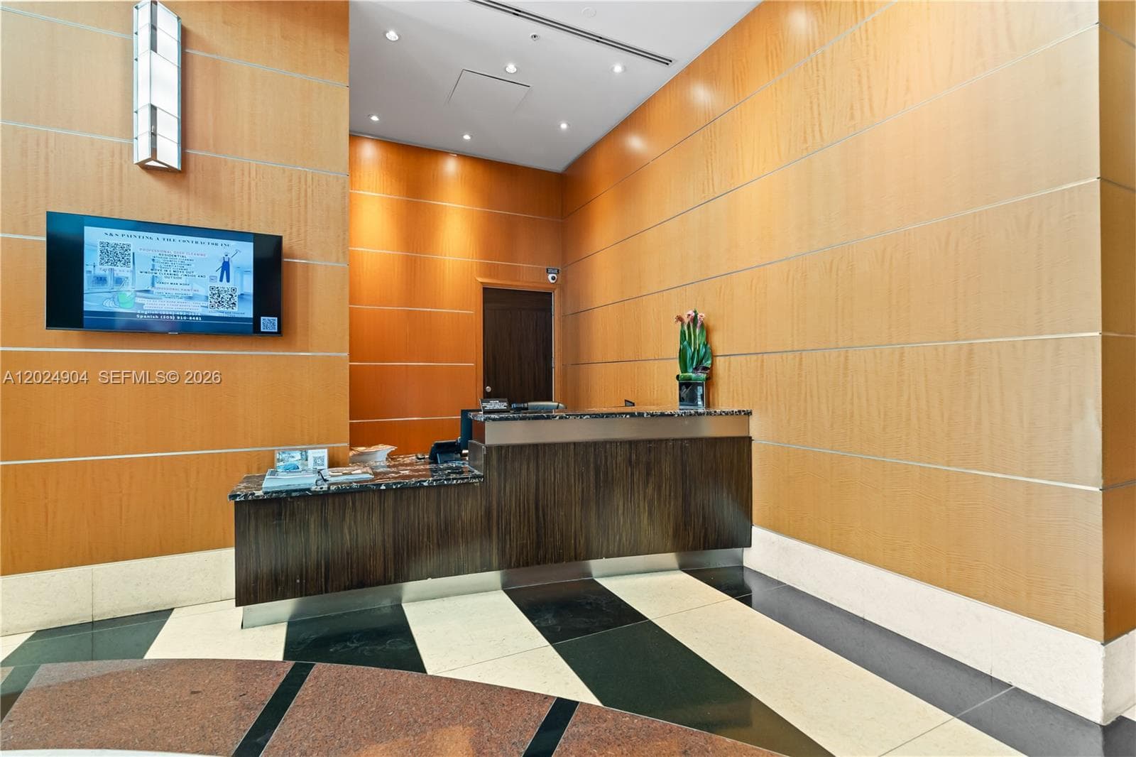 244 Biscayne Blvd # 3108, Miami FL 33132 — 37