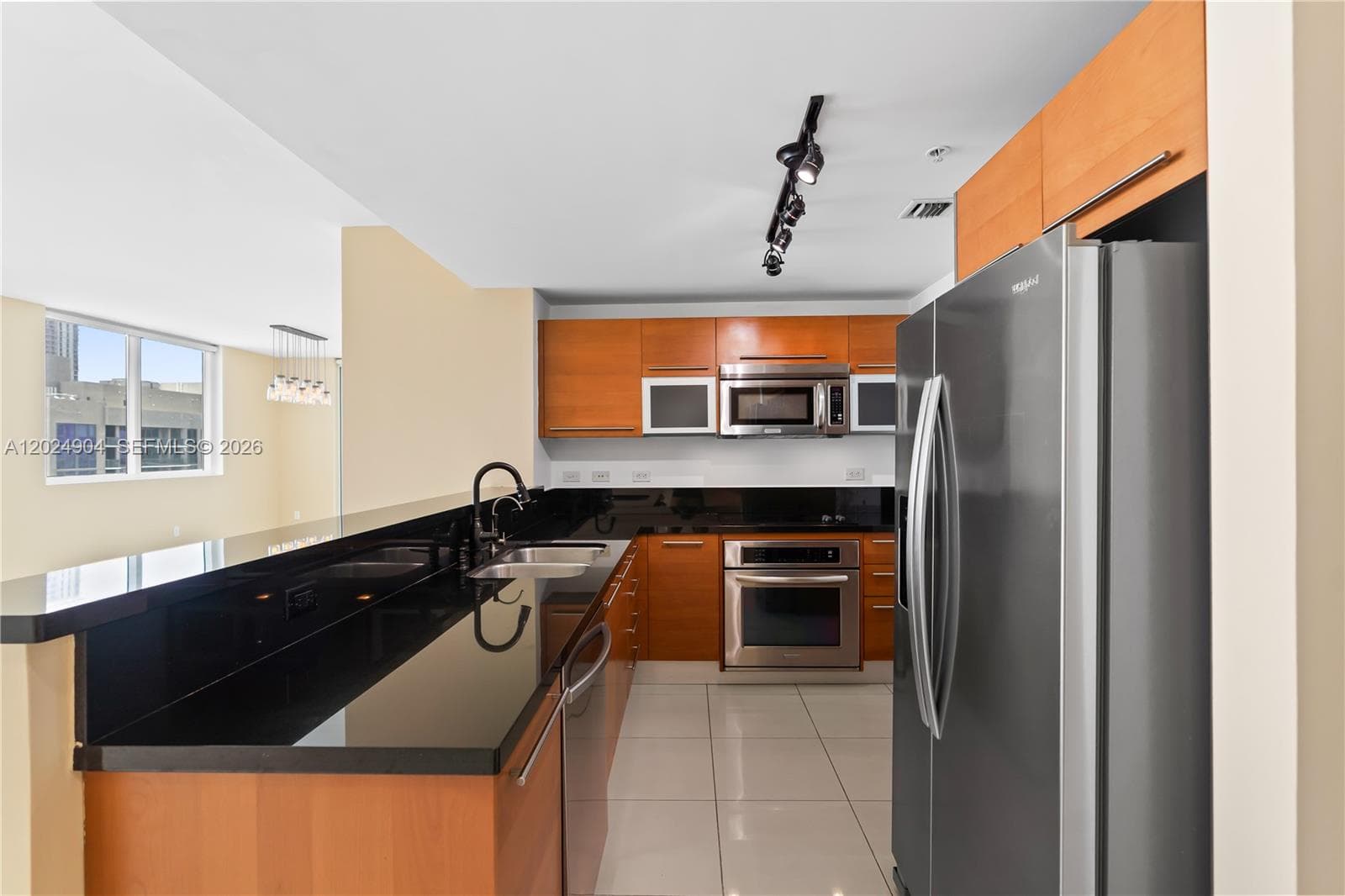 244 Biscayne Blvd # 3108, Miami FL 33132 — 11