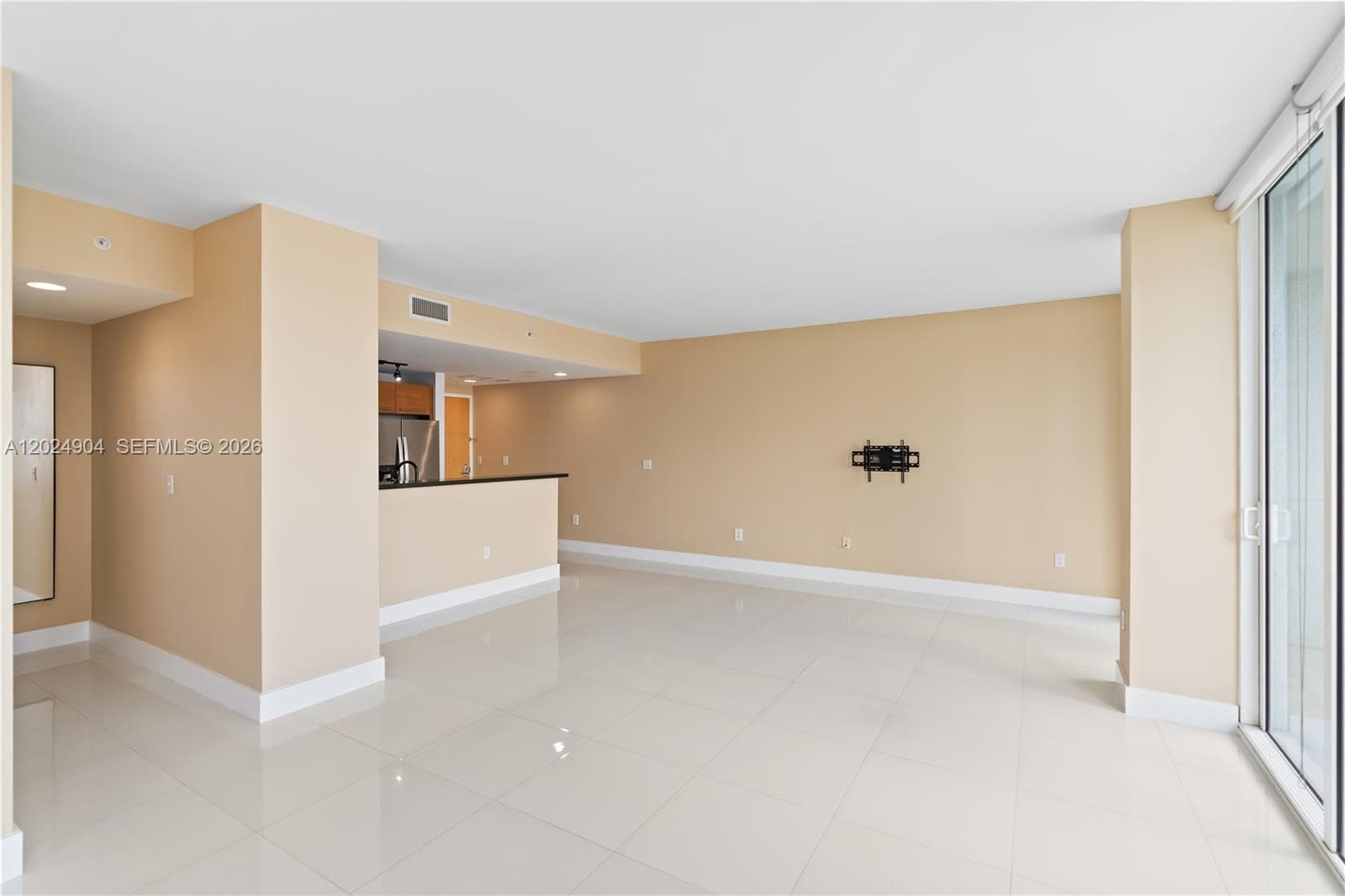 244 Biscayne Blvd # 3108, Miami FL 33132 — 8