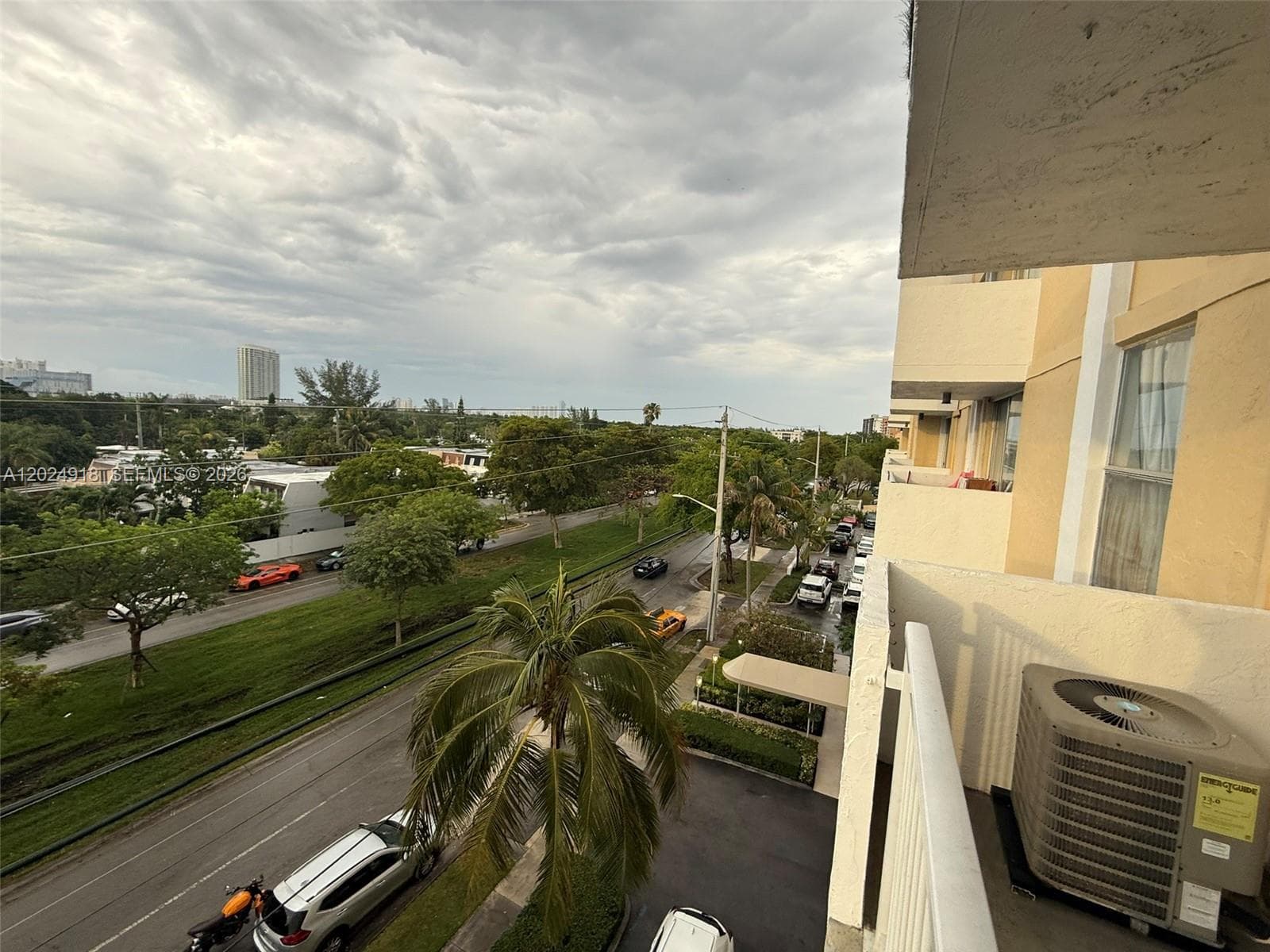 2020 NE 135th St # 503, North Miami FL 33181 — 22