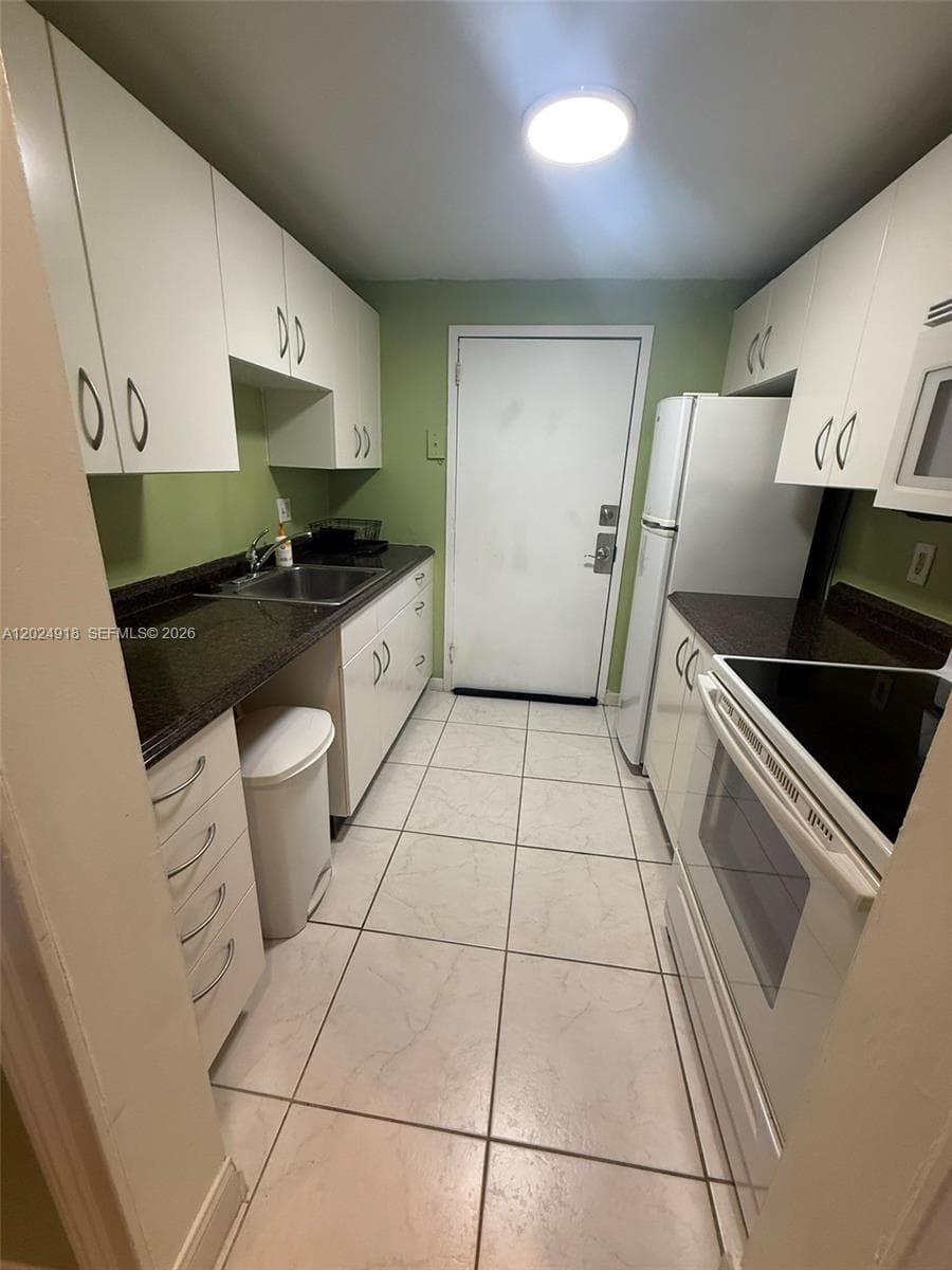2020 NE 135th St # 503, North Miami FL 33181 — 9