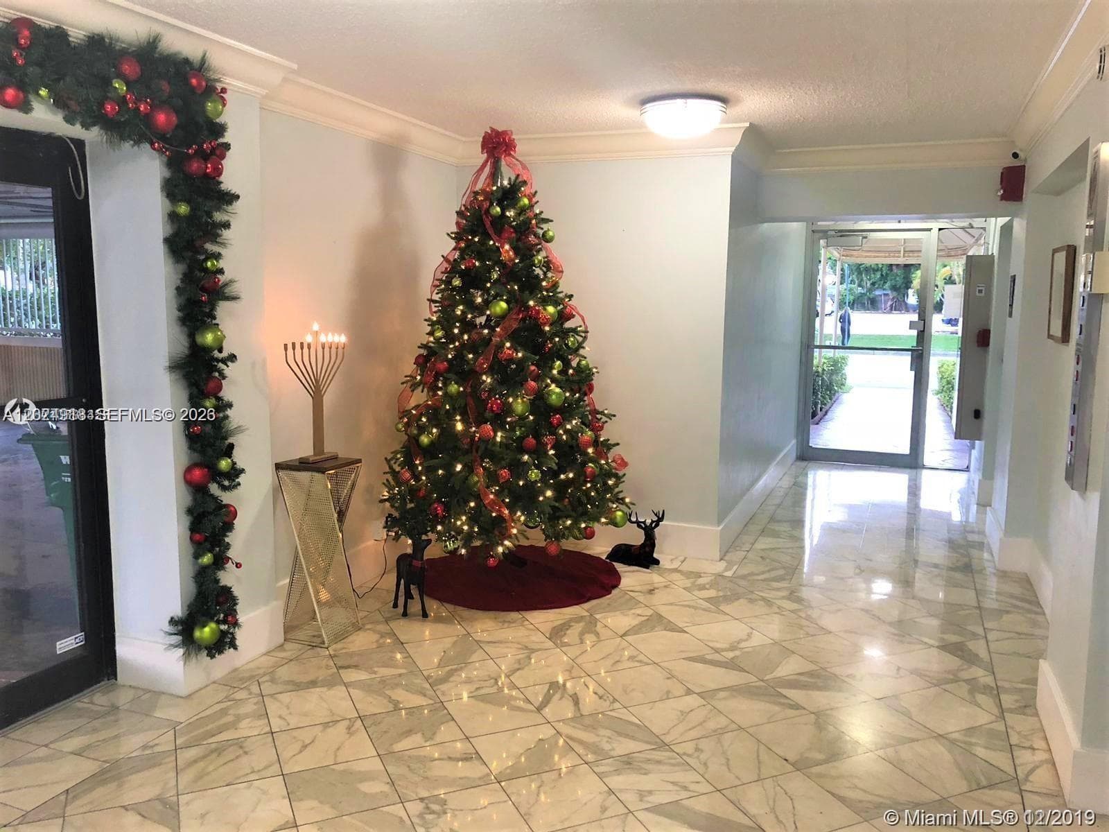 2020 NE 135th St # 503, North Miami FL 33181 — 25