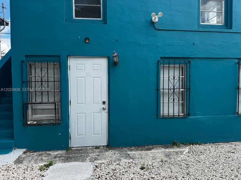1121 NW 40th St # 3, Miami FL 33127 — 1